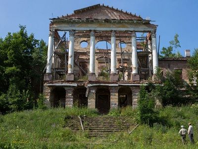 Дворцово-парковый ансамбль "Ропша". Фото: Сергей Куликов / PhotoXPress